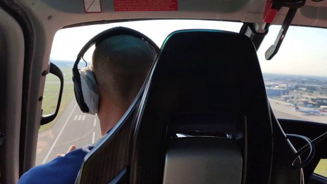 Basso passaggio Aeroporto Orio al Serio BGY AS350b3+ смотреть онлайн