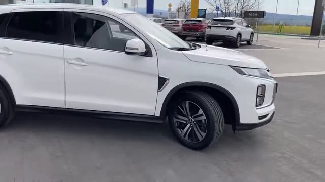 Mitsubishi ASX 2.0 MIVEC Intense CVT (2021) смотреть онлайн