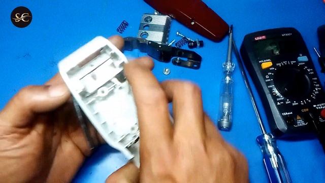 How To Repair Moser Hair Clippers | Moser Hair Clipper Lock Repair | Hair Trimmer Repair