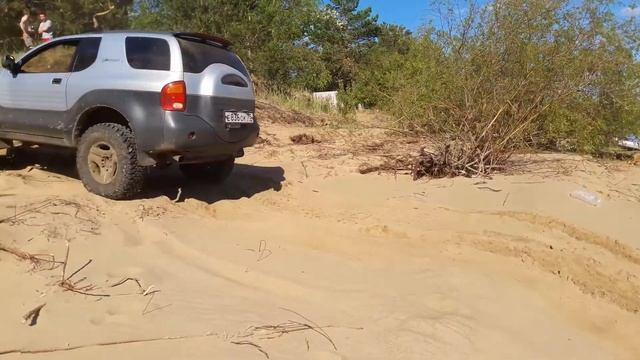 Isuzu Vehicross в гору смотреть онлайн