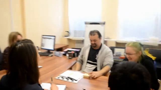 Один день из жизни директора Молодежного Центра смотреть онлайн