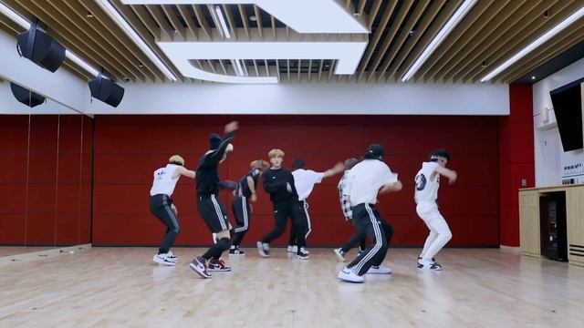 [Mirrored] Random play dance. Popular songs. 2018-2021 смотреть онлайн