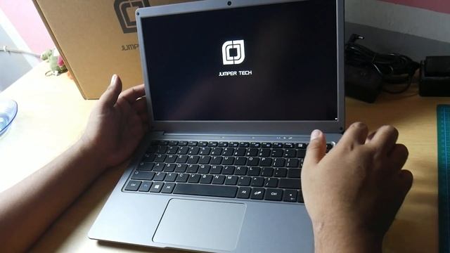 Harga Hanya 1 Jutaan Untuk Laptop Baru New Jumper Tech EZBOOK X3 Ram 8GB SSD M.2 256 GB IPS Full HD смотреть онлайн