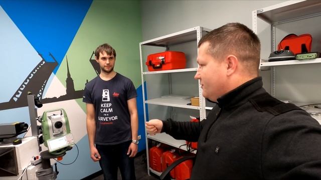 Как работает дальномер тахеометра LEICA, продолжение... смотреть онлайн