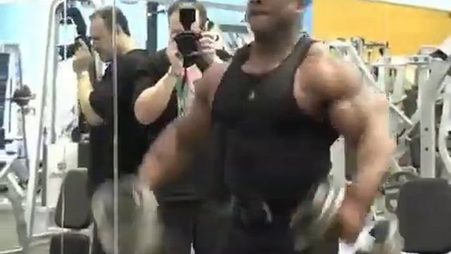 Профессиональный бодибилдер IFBB Декстер Джексон (Dexter Jackson) смотреть онлайн