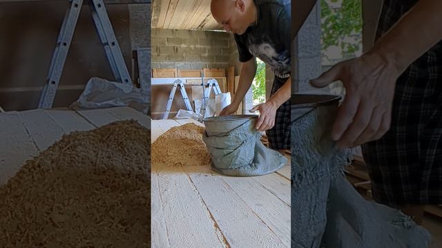 Как быстро одному насыпать в мешок опилки, зерно и т.д. смотреть онлайн