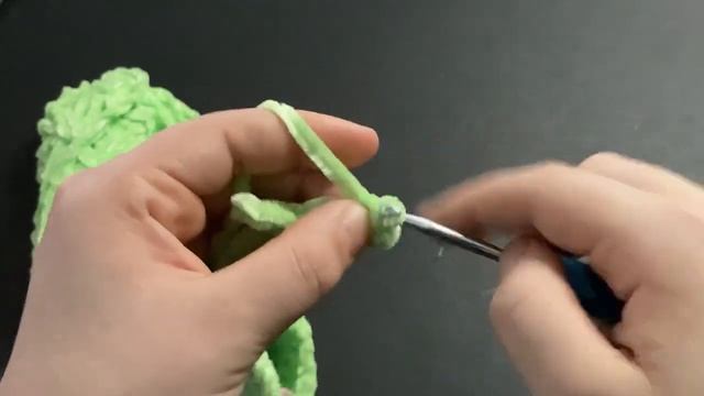 crochet leggy frog tutorial | no sew ? смотреть онлайн