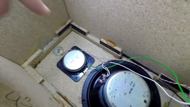 Колонки Grundig Box 4700