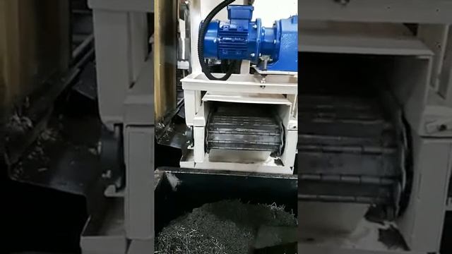 Apron Chain Chip Conveyor смотреть онлайн