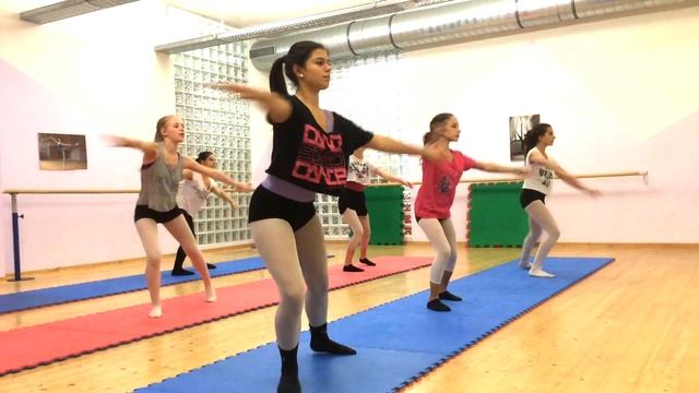 Contemporary Tricks - Alex Imburgia Teen Class - Dance Academy di Cinzia Cincinelli смотреть онлайн