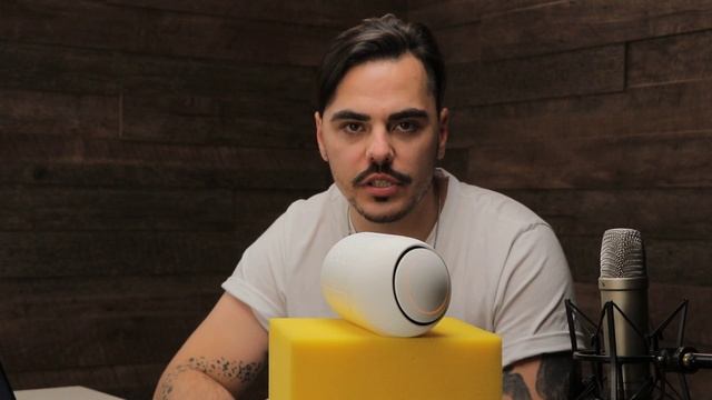 LG XBOOM Go PL5, PL7W - Обзор ? Сравнение с JBL Charge 4 смотреть онлайн