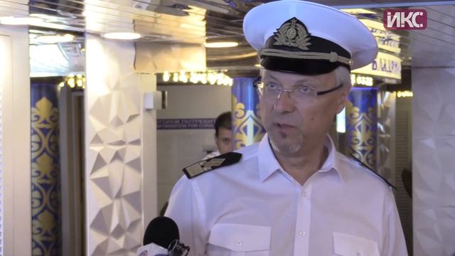 142-метровый «Князь Владимир» бороздит Черноморские просторы смотреть онлайн