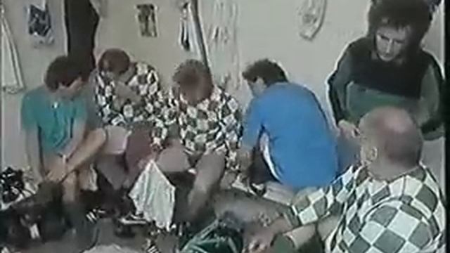 Hale and Pace 'Sid of the Sunday League' sketch смотреть онлайн