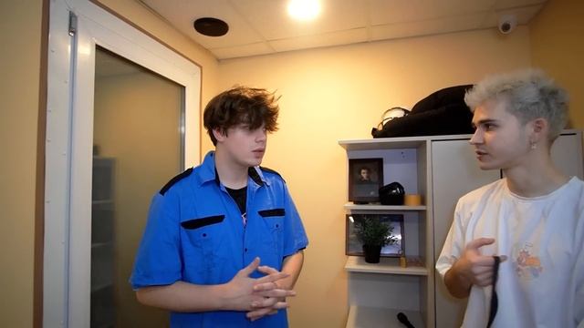 КТО ПОСЛЕДНИЙ ОБОССЫТЬСЯ - ПОЛУЧИТ ДЕНЬГИ (ft. Даня Под) *люблю Бустера* смотреть онлайн