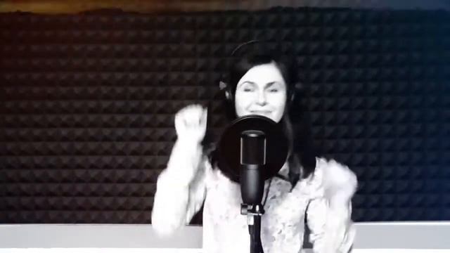 Песню "Зажги огонь внутри!" исполняют Марина Федотова и Наталья Виднова. смотреть онлайн