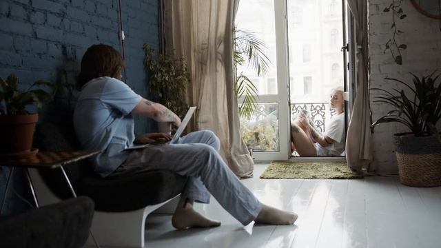 Очень душевный стих "Как это много" Автор неизвестен. Читает Андрей Лукашенко смотреть онлайн