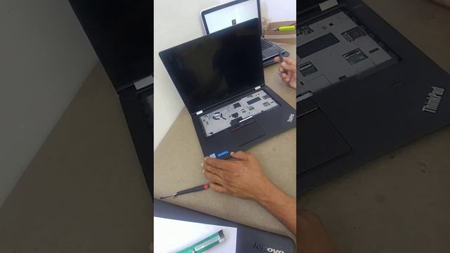 LENOVO YOGA 460. CAMBIO DE PARTES. TECLADO, BATERÍA, RAM,DISCO,DURO Y MAS смотреть онлайн
