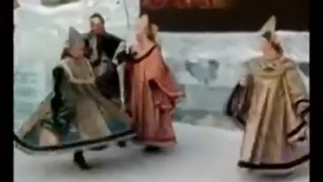 04. Екатеринбург. Площадь 1905 года. Новый 2013 год..mp4 смотреть онлайн