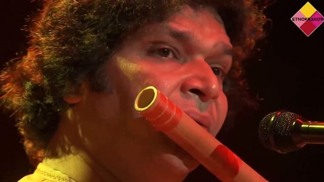 Zakir Hussain & Rakesh Chaurasia смотреть онлайн