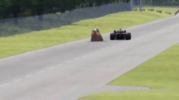 Salvatore Ganacci Shoe Car vs F1 Red Bull Max Verstappen at Monza Full Course