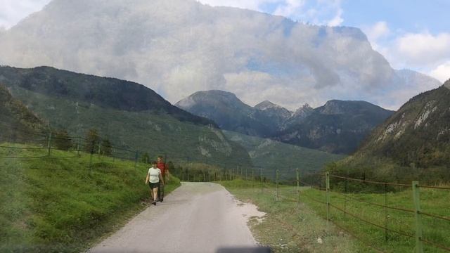 Словения - БлЕдский замок и поход в нацпарке Триглав. Почему мы так быстро покидаем страну? смотреть онлайн