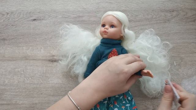 Распаковка шарнирной куклы Сесиль Паола Рейна смотреть онлайн