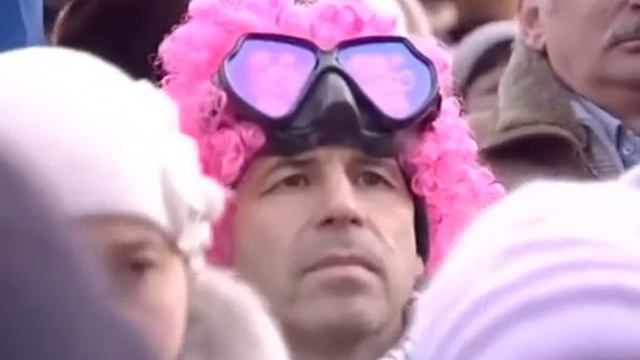 Листая старую тетрадь про кастрюлеголовых смотреть онлайн