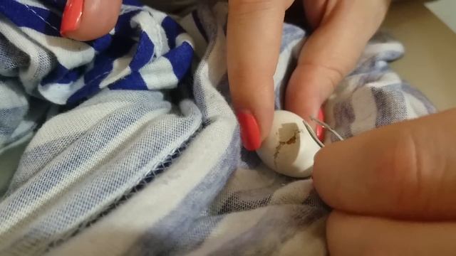 Вылупление птенца кореллы. Малышу требуется помощь смотреть онлайн