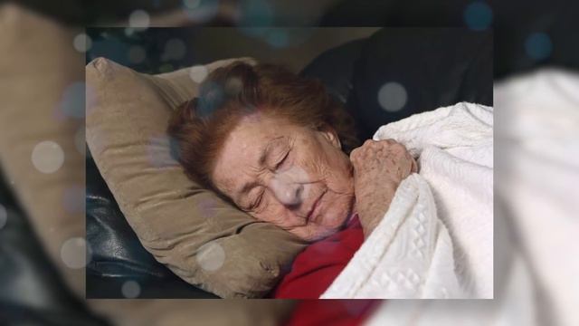 Ночью я зашел в комнату бабушки и ужаснулся смотреть онлайн