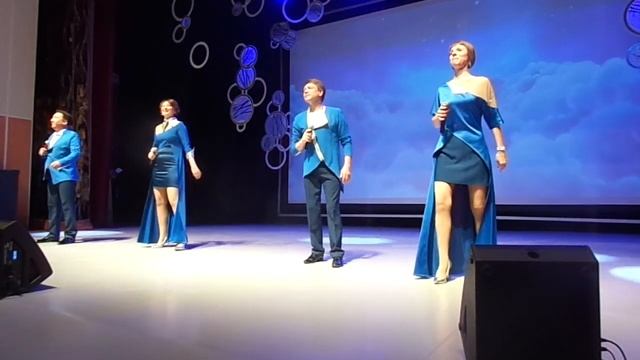 Нас учили быть птицами смотреть онлайн