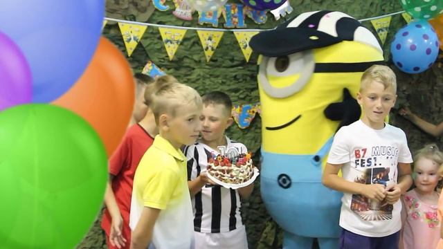 Ростовые куклы. Миньоны. Дед Мороз. Красноярск. Звоните тел: тел: (391) 214-38-48 смотреть онлайн