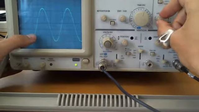 Осциллограф 101. Какие ручки крутить куда и зачем смотреть онлайн