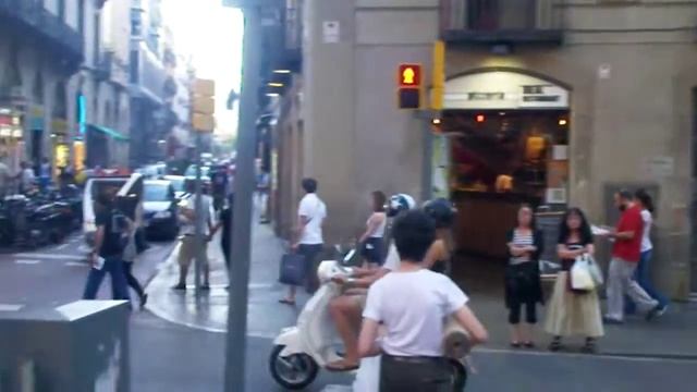 Барселона. Улица Рамбла. смотреть онлайн