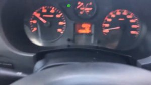 ситроен берлинго загорается лампа СТОП, МАСЛО