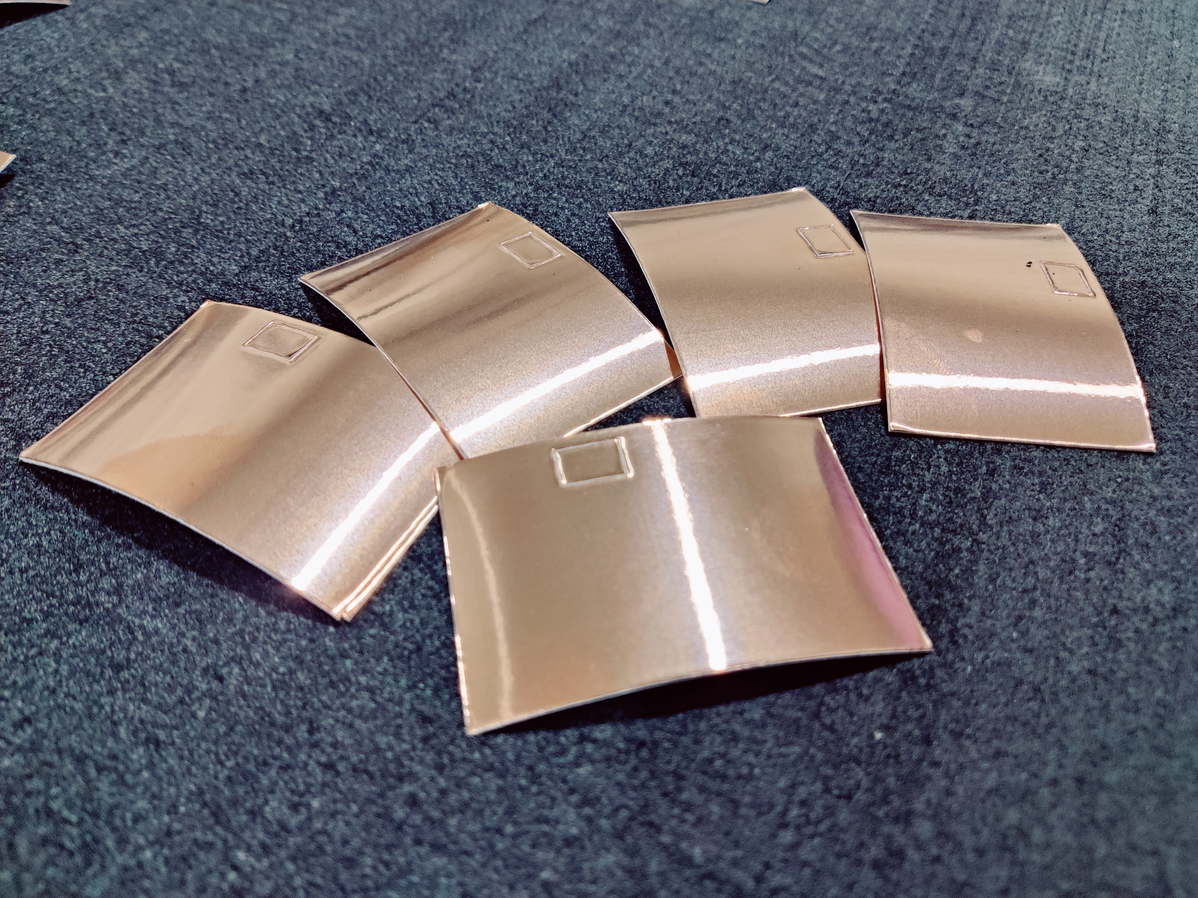 Плоттерная резка фольгированного скотча смотреть онлайн