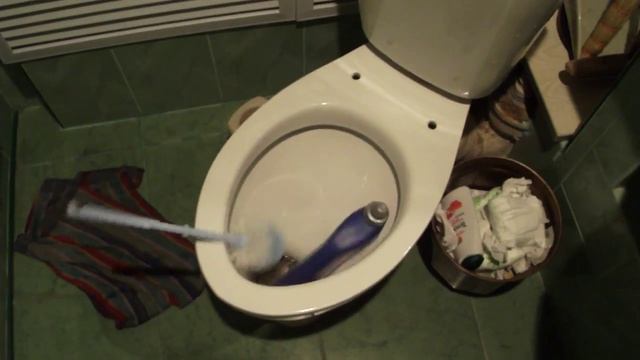 How To Wash A Toilet For 1 Second Как помыть унитаз за 1 секунду