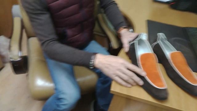 МУЖСКИЕ ТУФЛИ (лоферы) на ЛЕТО с AliExpress - КОРОЛЬ ОРАНЖЕВОЕ ЛЕТО смотреть онлайн