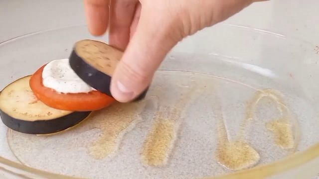 Баклажаны запечённые в духовке в сметано-чесночном соусе/Eggplant in sour cream garlic sauce! смотреть онлайн