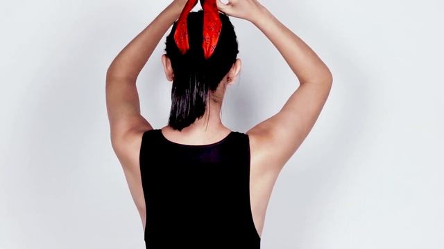 How To Wear A Bandana In Your Hair - Pony Tail