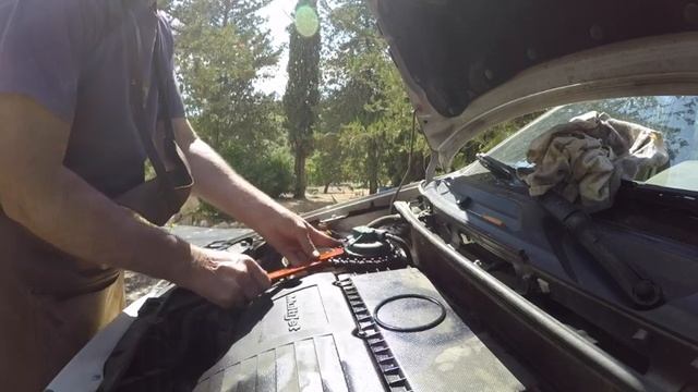 Changing the Diesel Filter on My Wife's Fiat Panda 4x4. смотреть онлайн