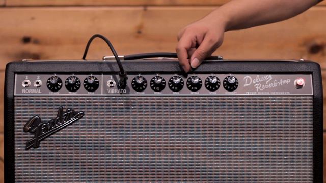 ¡Pesa y cuesta MENOS! | Fender Tone Master Deluxe Reverb смотреть онлайн