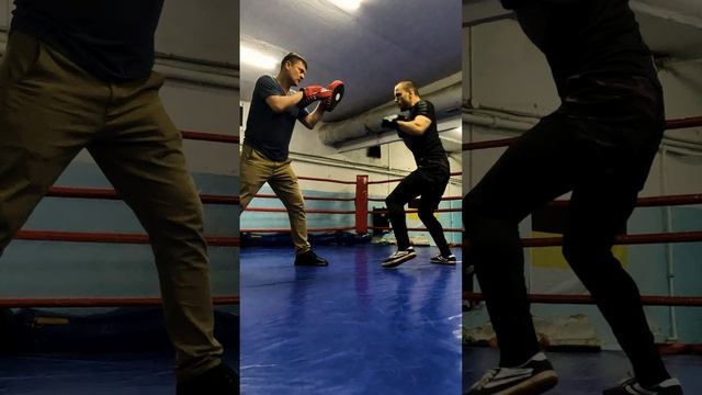 Тренировка по боксу с тренером - работа с лапами смотреть онлайн