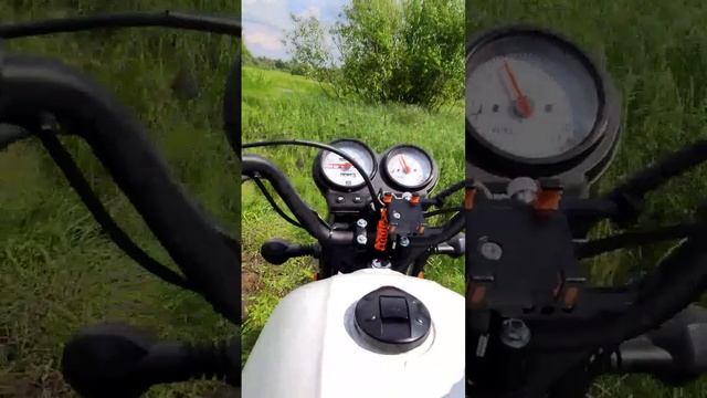 Мопед Кольт (Colt) по болотцу смотреть онлайн