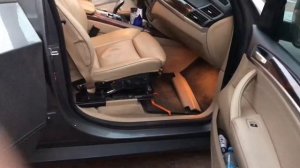Как снять ремень безопасности BMW X5 E70