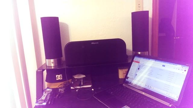 Klipsch KMC 3 Bluetooth Speaker Sound Test смотреть онлайн