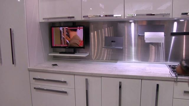 TV Lift на кухне смотреть онлайн