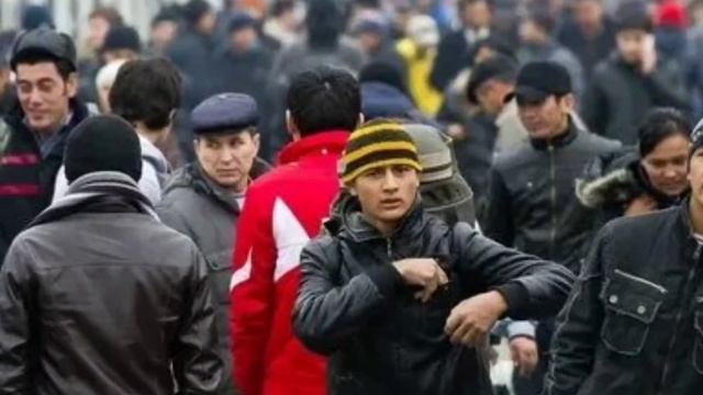 5 минут назад! таджики узбеки кыргызии осторожно новости для мигрантов на сегодня смотреть онлайн