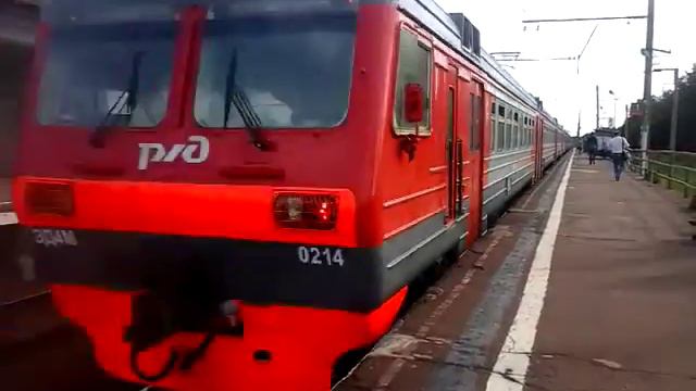 Электропоезд ЭД4М-0214 платформа Зосимова Пустынь 10.06.2016 смотреть онлайн