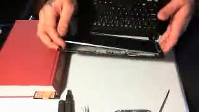 Laptop Screen Replacement  How To Replace Laptop Screen Acer Aspire One D257-13404