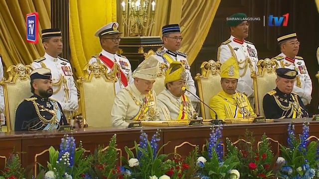 Sultan Nazrin Shah angkat sumpah Timbalan Yang Di-Pertuan Agong kali ketiga смотреть онлайн